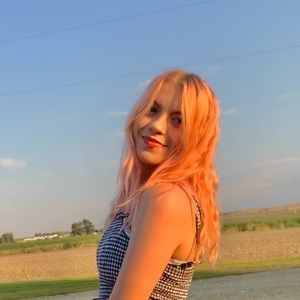 Meet your Posher, Mallory